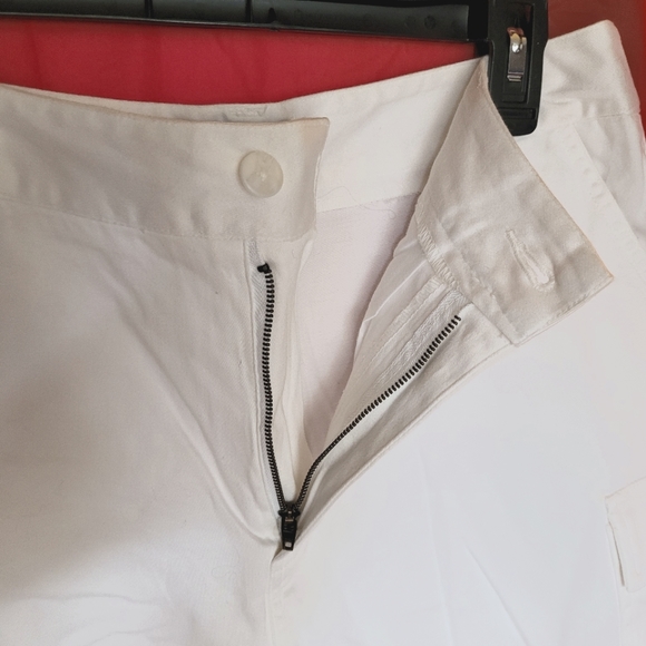 Buy 3 get one free, Chadwick's White Painters Shorts (308) - Picture 3 of 8